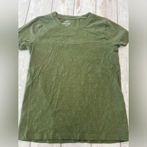 Green women’s JCrew Girlfriend T shirt